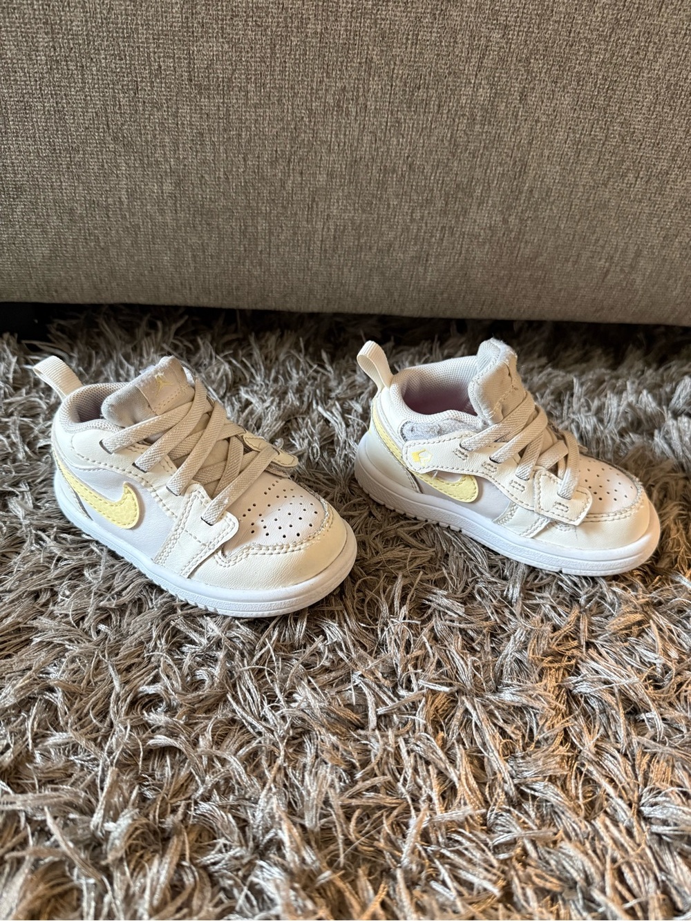 Nike toddler sneakers
